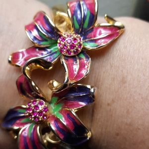 Heavy-duty beautiful open up bracelet